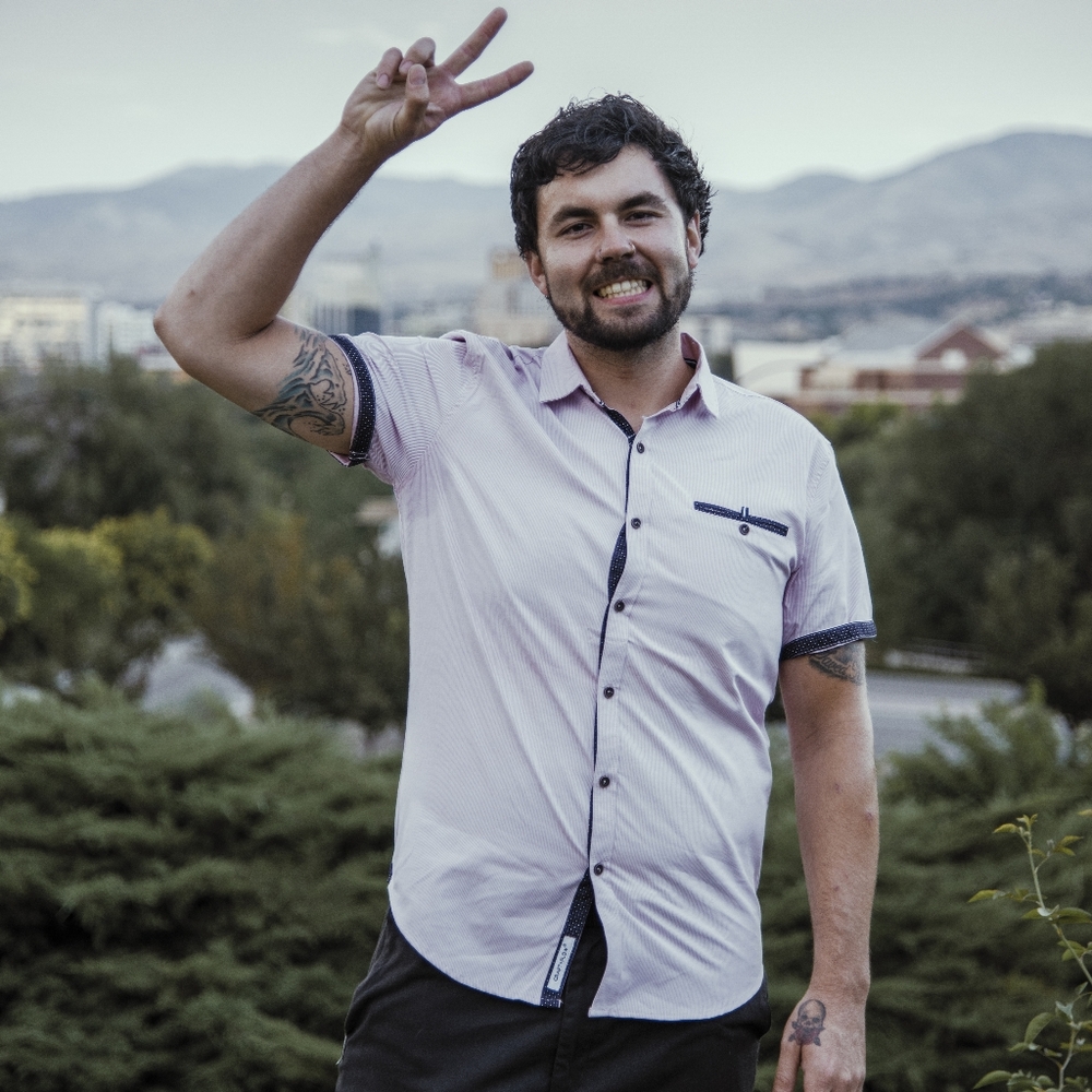 Meet your Posher, Dillon